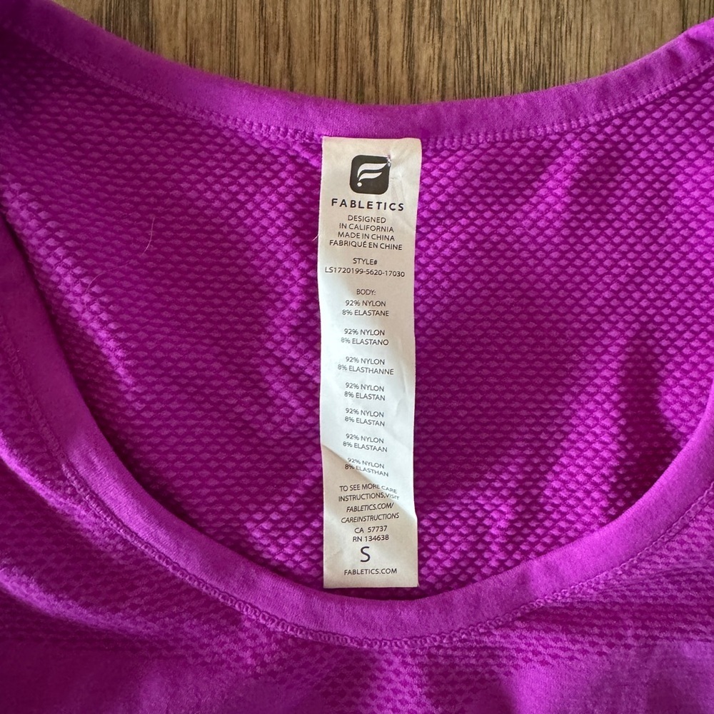 Fabletics Purple Long-Sleeve Activewear Top - Size Small - Workout Top - Yoga - Picture 4 of 7